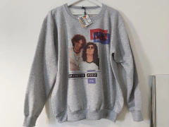 Buzo Gris Melange Cuello Red. Spinetta Páez La La La