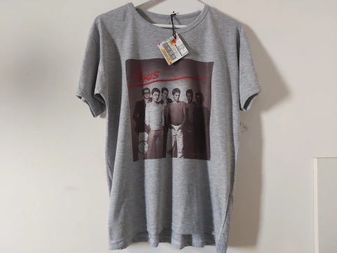 Remera Unisex Virus Wadu Wadu Gris en internet