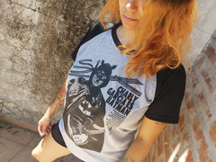 Imagen de Remera Unisex Manga Ranglan Charly García es Batman