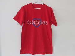 OUTLET - REMERA UNISEX roja DYNAMO SODA STEREO talle L (falla mínima) - comprar online