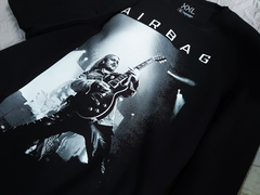 Imagen de Buzo Negro Airbag Foto + Logo Clásico C Redondo
