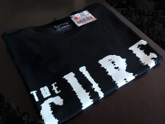 Remera Negra Unisex The Cure Logo Blanco - tienda online