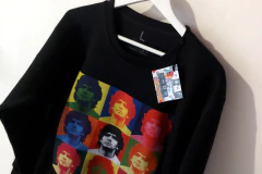 Buzo Negro Diego Maradona Pop Art en internet