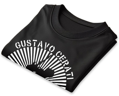 Remera Unisex Gustavo Cerati Ahi Vamos [Varios colores] - tienda online