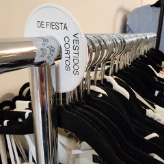 Separador de perchas para identificar tus prendas en internet