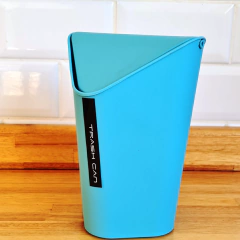 Cesto con tapa vaivén turquesa en internet