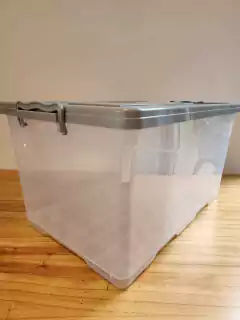 Caja Transparente 55 litros con ruedas Bélgica en internet