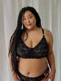 Conjunto ViVA NEGR0 en internet