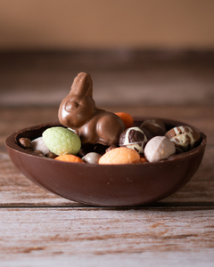 Medio Huevo de Pascua con Huevitos - comprar online