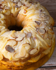 Rosca de Pascua con almendras en internet