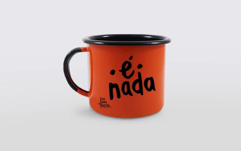 Caneca esmaltada “É nada!” (Laranja)