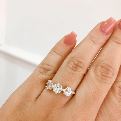 Anel de Prata Solitário 3 Pedras