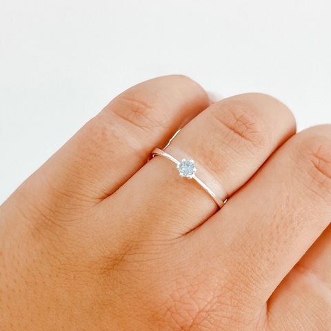 Anel em prata Solitário Azul Clássico