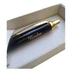 Boligrafo Parker Im Laca Negra + Tarjetero Personalizado - Lapiceras Únicas