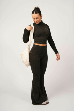 Cropped Manga Longa Preto - loja online