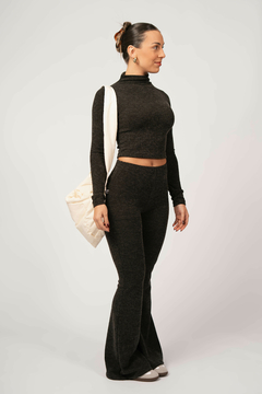 Calça Flare Preta - comprar online