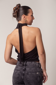 Blusa Atena Preta na internet