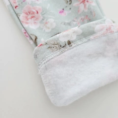 CALZA NIÑA FRISADA PREMIUM FLORAL CELESTE en internet