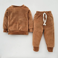 CONJUNTO BEBE PLUSH CAMEL - comprar online