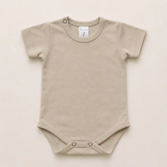 CONJUNTO BODY BEIGE SHORT VERDE JUNGLA en internet
