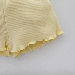SHORT NIÑA MORLEY AMARILLO PASTEL - comprar online