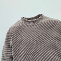 BUZO NIÑO DARLON PREMIUM RAYADO CHOCOLATE en internet