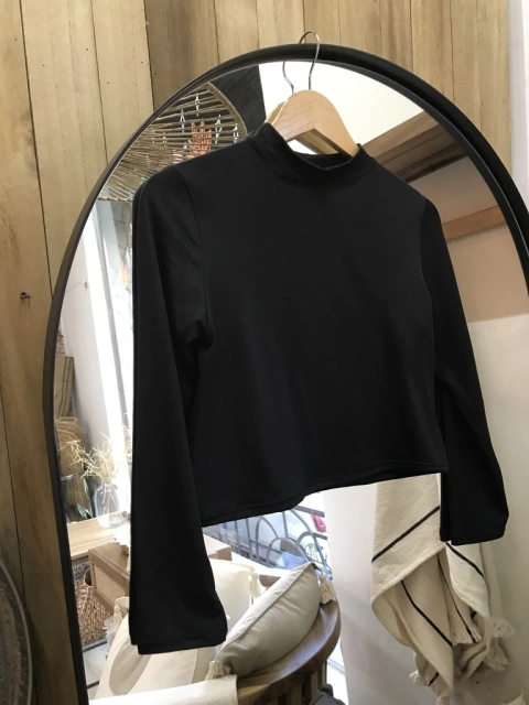 Top polerita soft negro