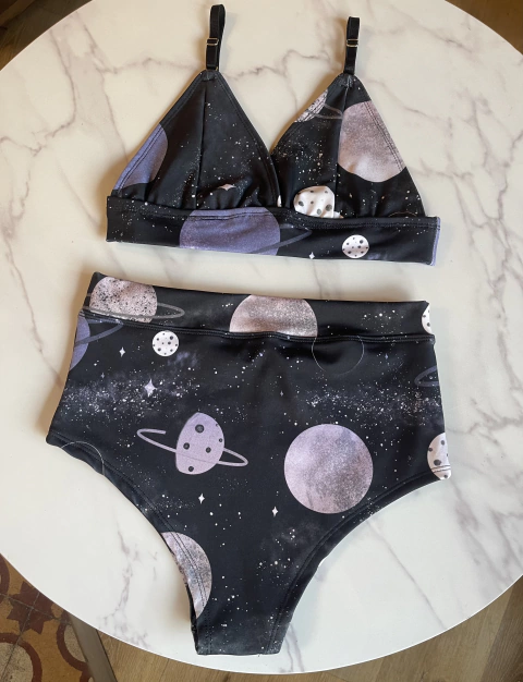 Dúo Top Cómodo y calzón Sra. Espacial