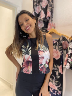 Top Urbano Tan Amigable