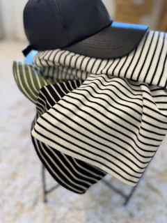 Buzo Favorito Rayado - comprar online