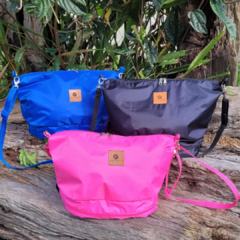 Imagem do Bolsa Pais de Pet Azul Royal – Vivi For Pets