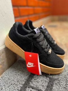 AIR FORCE NEGRO/MARRON en internet