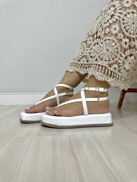 FLAT BRUNA