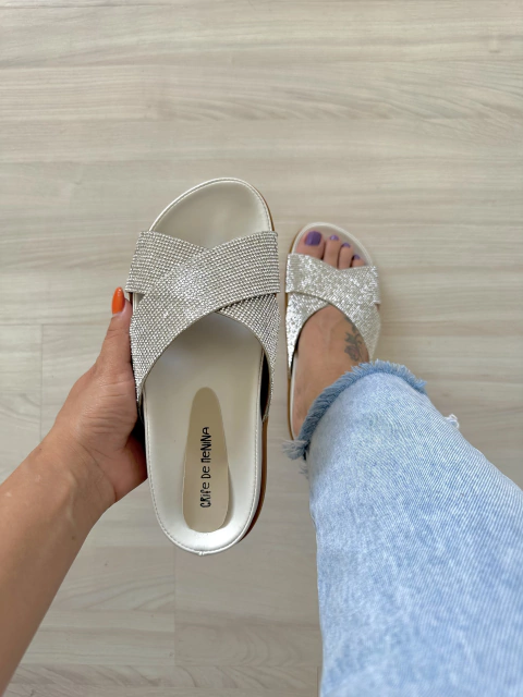 PAPETE SOFY CRAVEJADA