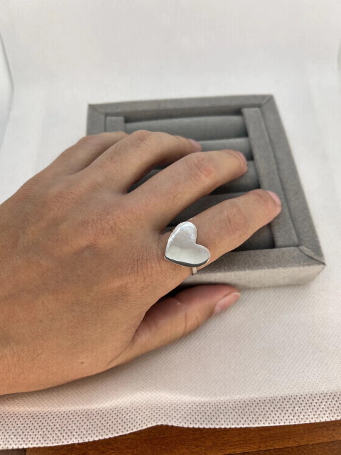 Anel coração espelhado M .