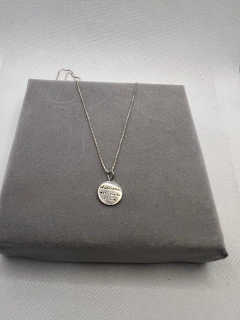 Colar 45 cm a felicidade mora dentro de mim P. - comprar online