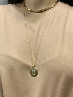 Colar Longo Inicial - Loja Rohse Moraes