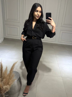 Calça Lavínia na internet