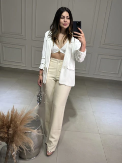 Pantalona Mariana na internet