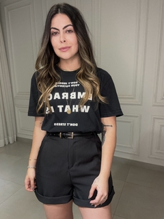 Short Risca de Giz na internet