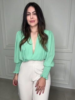 Pantalona Alessandra na internet