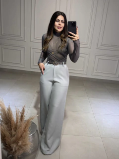 Pantalona Alessandra na internet