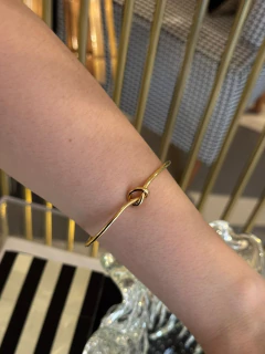 Bracelete Nó na internet