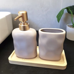 kit Lavabo Fendi e Dourado com bandeja e Porta-escova na internet