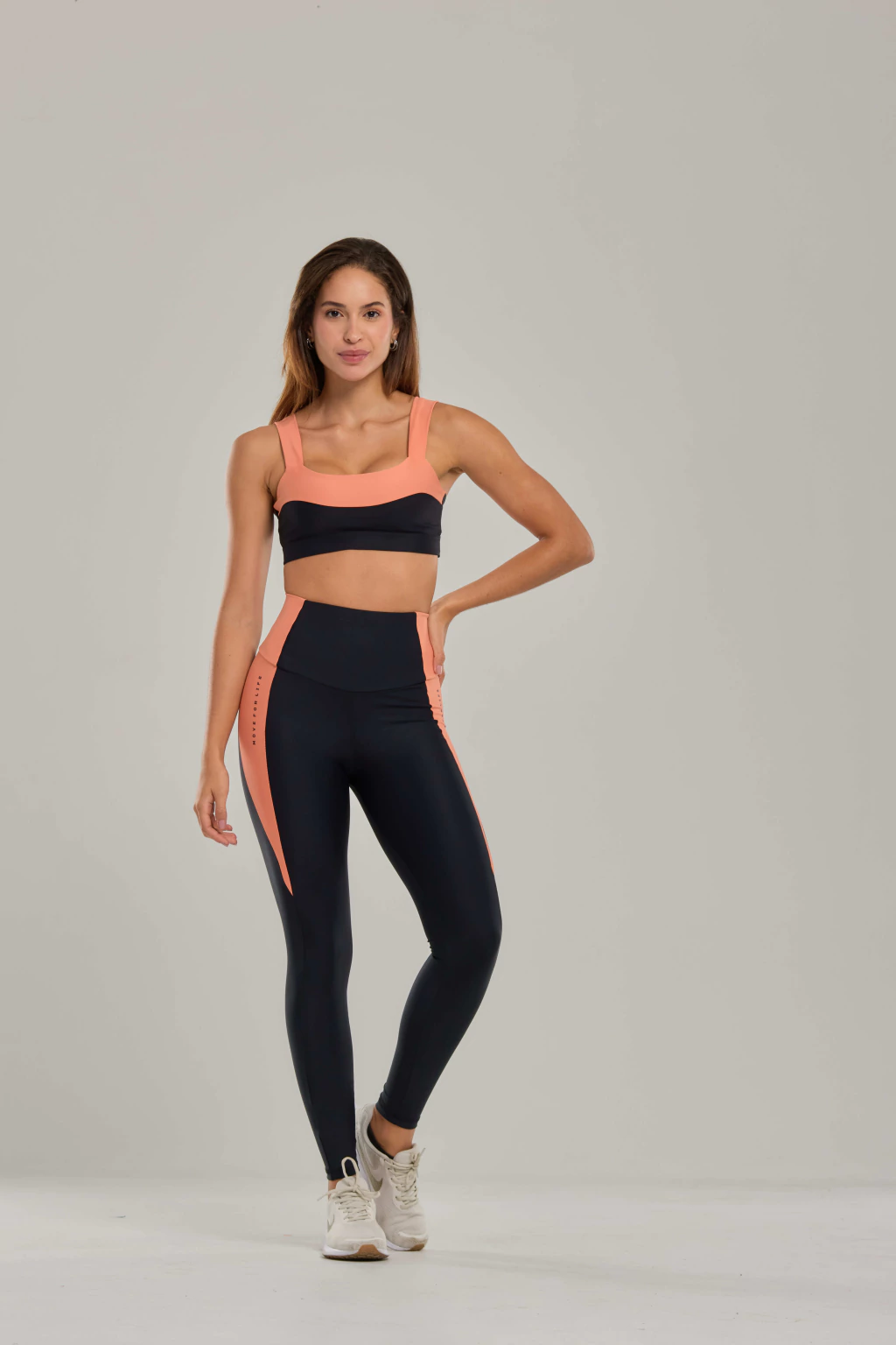 CONJ LEGGING SAARA PRETO- TERRACOTA
