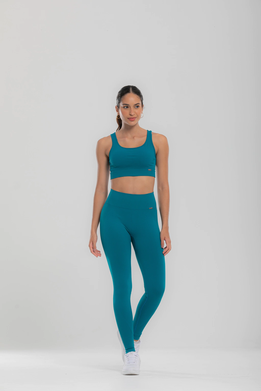 CONJUNTO LEEGGING SEAMLESS EMANA VERDE TEAL