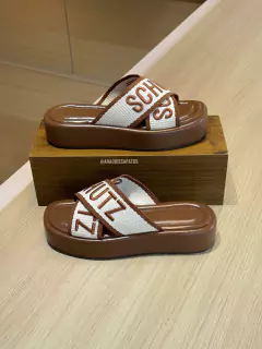 Schutz Sandália Flat form Marrom Plataforma S21869 0033 0002U