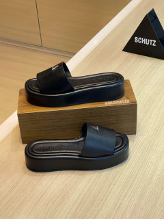 Schutz Plataforma Flatform Papete Couro Preto - comprar online