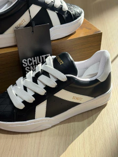 Schutz Sneaker Urban Style Preto Couro Liso Tênis - comprar online