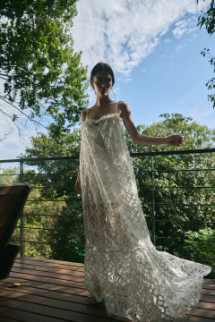 VESTIDO BLOOM OFF WHITE na internet